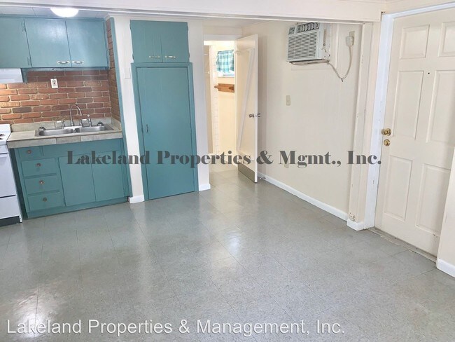 1030 Lakewood Ct-Unit -#5 in Lakeland, FL - Building Photo - Building Photo