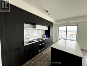 2-322 David Eyer Rd in Richmond Hill, ON - Building Photo - Building Photo
