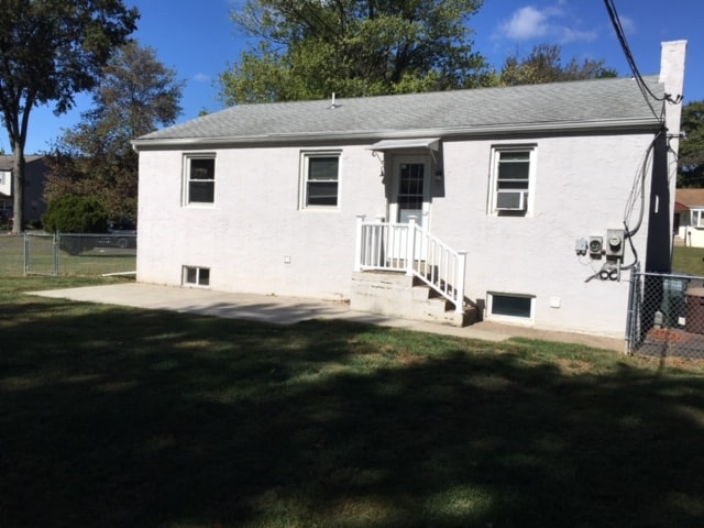 2037 Terrace Dr in Feasterville-Trevose, PA - Building Photo - Building Photo