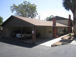 33078-33080 Adelfa St in Lake Elsinore, CA - Building Photo - Building Photo