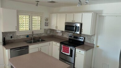 18170 N 89th Ln in Peoria, AZ - Building Photo - Building Photo