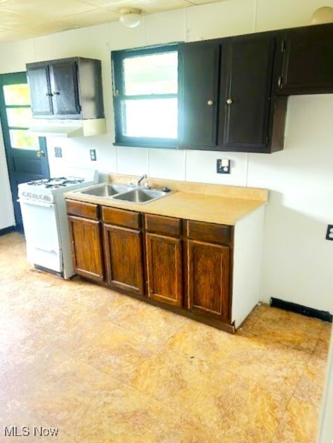 property at 471 S 4th St