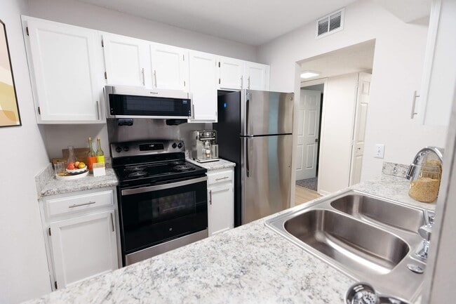 Ashwood Cove in Murfreesboro, TN - Building Photo - Building Photo