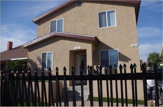 1621 E 42nd St in Los Angeles, CA - Building Photo - Building Photo