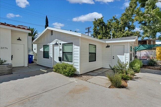 3381 N Eagle Rock Blvd in Los Angeles, CA - Building Photo - Building Photo