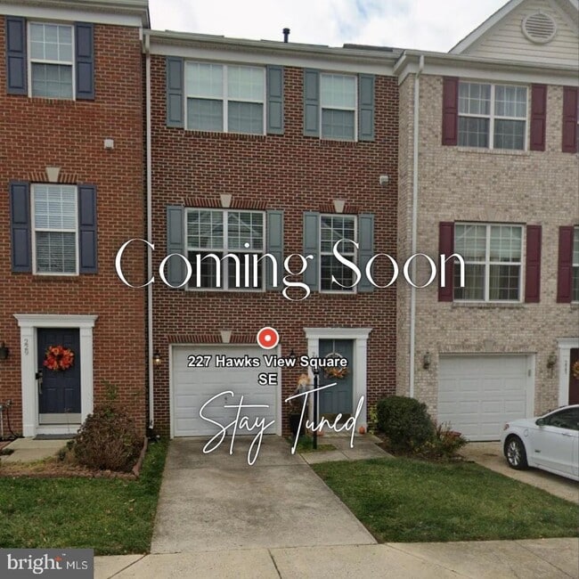 227 Hawks View Square SE