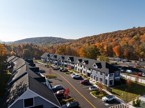 Bridge Road Commons in Haddam, CT - Building Photo - Building Photo