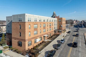 Mary Harvin House in Baltimore, MD - Foto de edificio - Building Photo
