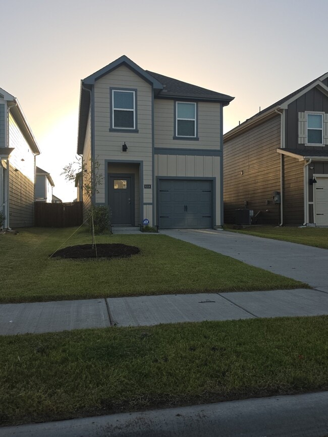 property at 6006 Holly Spg Rd