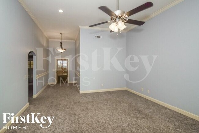183 Bonnieville Dr in Calera, AL - Building Photo - Building Photo