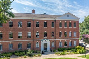 817 Hillsborough St, Unit 2a Gold in Raleigh, NC - Building Photo