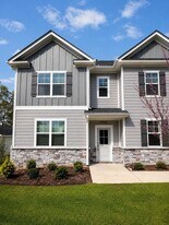 4638 Dogwood Pl in Charlotte, NC - Building Photo