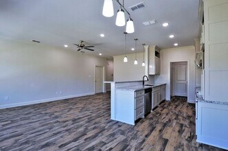 829 Lindsey Ln in Whitehouse, TX - Building Photo - Building Photo