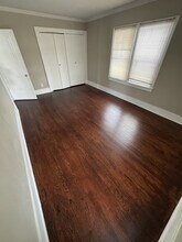 721 Thomson St in Flint, MI - Foto de edificio - Building Photo