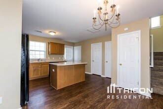 10838 Traders Ct in Davidson, NC - Building Photo - Building Photo