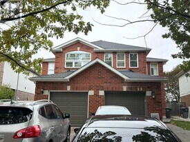 13 Southwell Pl in Brampton, ON - Building Photo