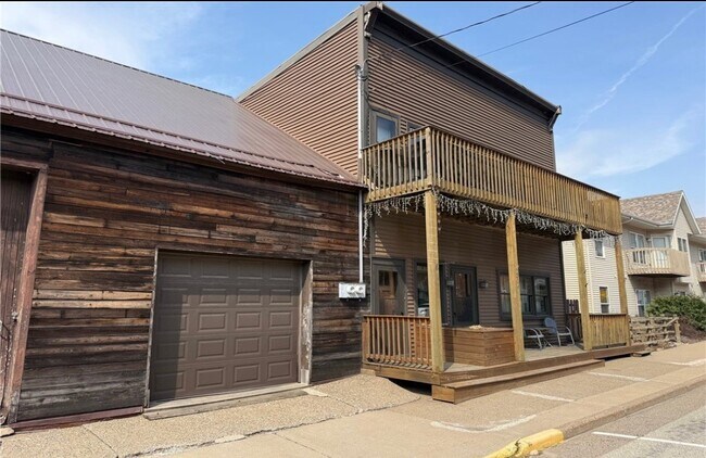 304 S Main St, Unit Duplex
