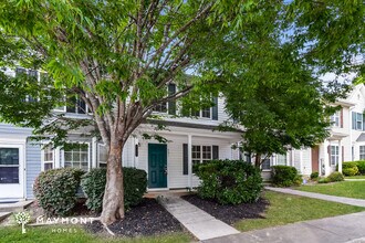731 Crestwell Cir in Atlanta, GA - Building Photo - Building Photo