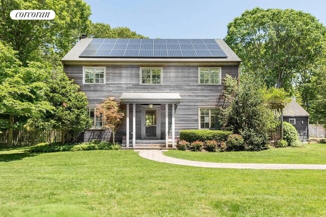 201 Harbor Watch Ct in Sag Harbor, NY - Building Photo - Building Photo