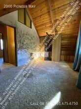 2000 Pioneer Way in Frazier Park, CA - Building Photo - Building Photo