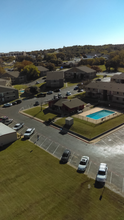 711 Santa Fe Dr in Weatherford, TX - Foto de edificio - Building Photo