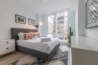 300 Marshall Dr in Hoboken, NJ - Building Photo - Building Photo