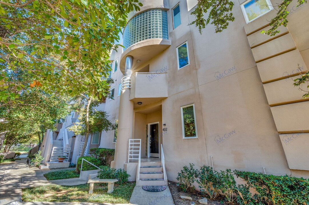 4040 Avondale Ave in Dallas, TX - Building Photo