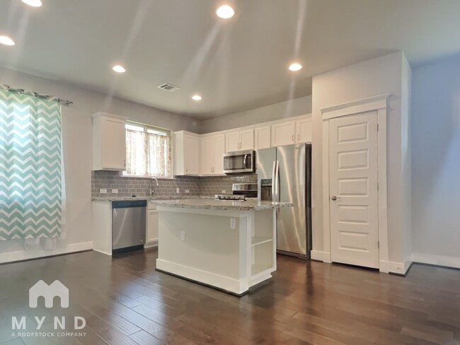 10601 Wills Loop in Austin, TX - Building Photo - Building Photo