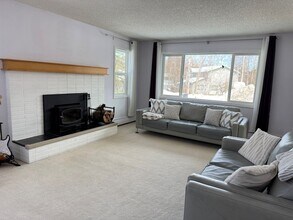 3923 Pawn Pl in Anchorage, AK - Building Photo - Building Photo