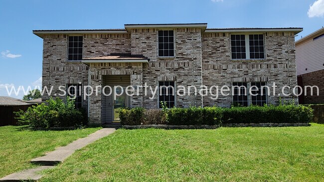 property at 2604 Bandera Pl
