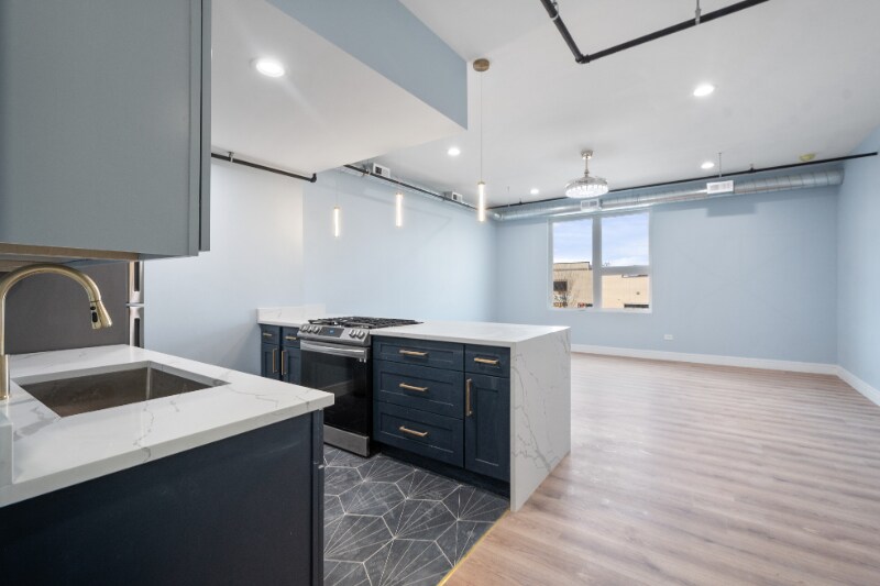 9909 W Roosevelt Rd, Unit Unit 1 in Westchester, IL - Building Photo