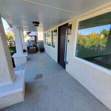 1742 Exposition Blvd in Los Angeles, CA - Foto de edificio - Building Photo