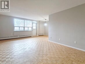 37 Peel St in Barrie, ON - Building Photo - Building Photo