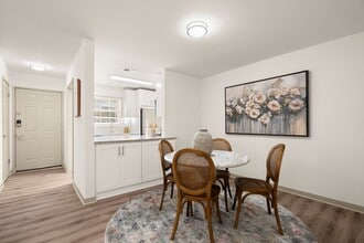 Cortland Woodlands in Marietta, GA - Foto de edificio - Building Photo