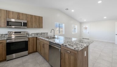 1711 Sycamore Ave in Pahrump, NV - Building Photo - Building Photo