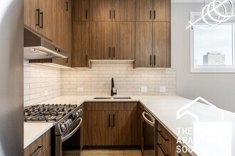 3738 S Calumet Ave, Unit 1S in Chicago, IL - Building Photo - Building Photo