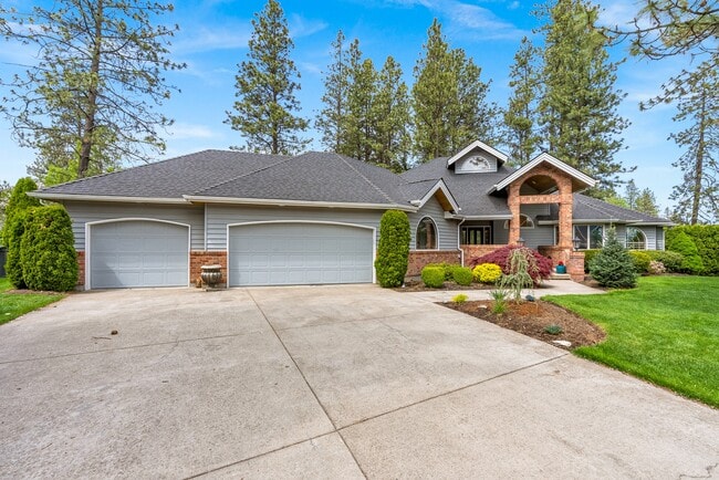 602 W Bradford Ct in Spokane, WA - Building Photo - Building Photo