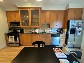 268 River St, Unit 6B in Cambridge, MA - Building Photo