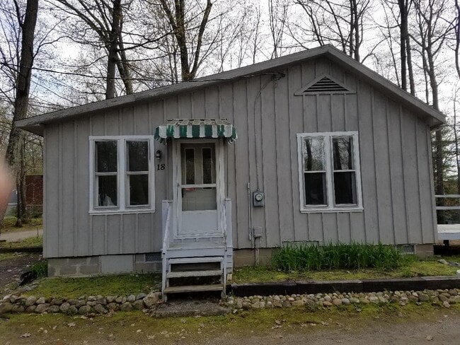 property at 18 Jay Rd E