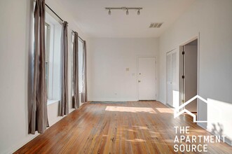 2732 W Chicago Ave in Chicago, IL - Building Photo - Building Photo