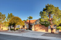 3020 Hidden Treasure Dr in Las Vegas, NV - Foto de edificio - Building Photo