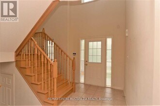 158 Lavery Heights in Milton, ON - Building Photo - Building Photo