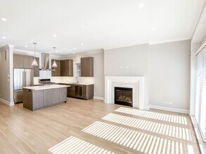 3347 N Kenmore Ave, Unit 2S in Chicago, IL - Foto de edificio - Building Photo