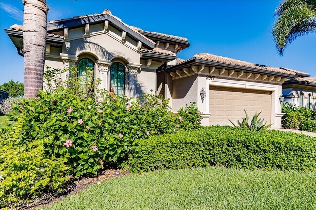 9917 Alhambra Ln in Bonita Springs, FL - Building Photo - Building Photo