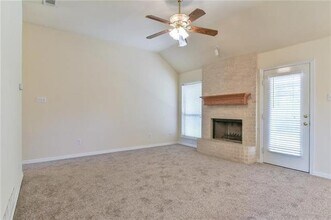 502 Wild Springs Dr in Midlothian, TX - Building Photo - Building Photo
