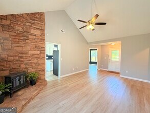 542 Bar J Rd in Temple, GA - Building Photo - Building Photo