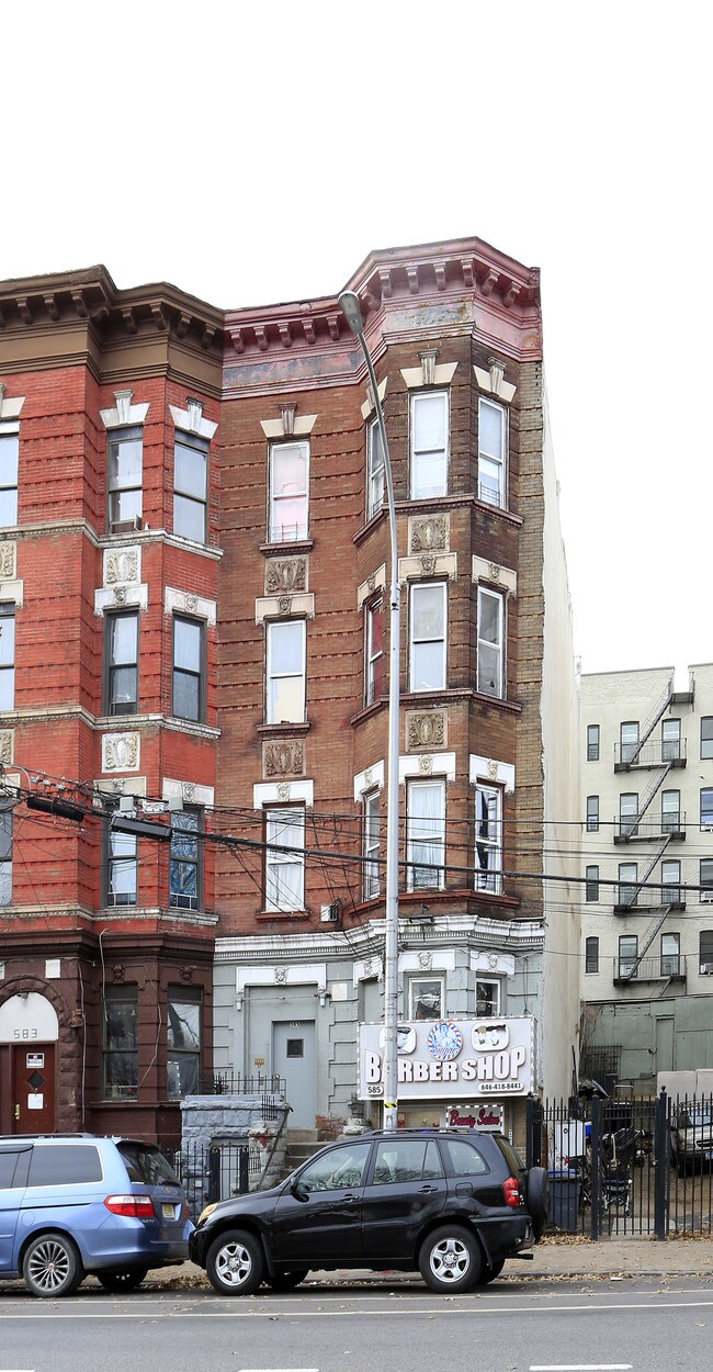 585 Prospect Ave