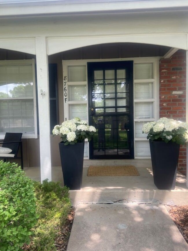 8760 E Yale Ave in Denver, CO - Building Photo - Building Photo