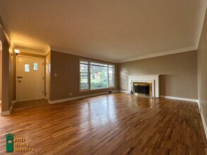 701 W Cottage Ave in St. Paul, MN - Building Photo - Building Photo