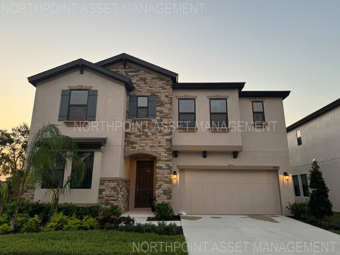 14671 Horse Trot Rd in Lithia, FL - Building Photo
